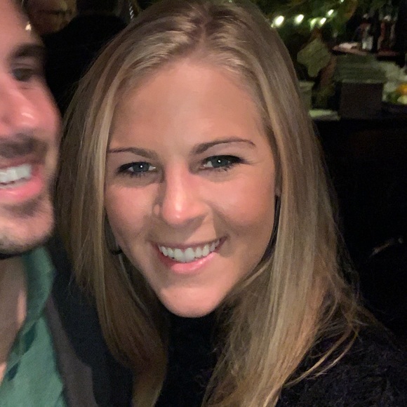 Meet your Posher, Lauren - Picture 1 of 1